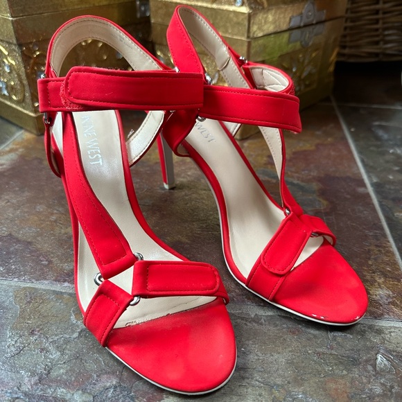 NINE WEST Red Strap Heel Sandal 8M - Picture 2 of 6